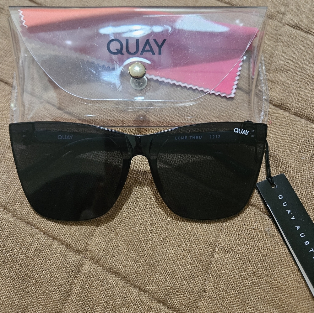 Quay Australia Come Thru Black Sunglasses